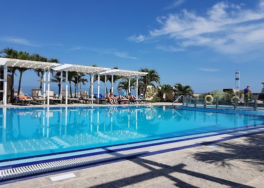 Explore Cuba in Style - Iberostar Parque Central 5 *