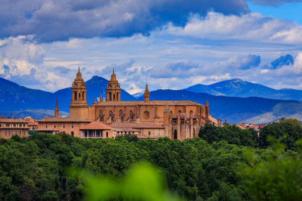 Spain, Wine and Castles, Ribera Del Duero, Rioja, Pamplona, Olite