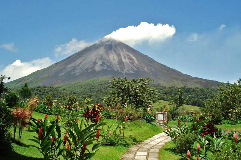 Costa Rica - Beach - Jungle -Volcanoes