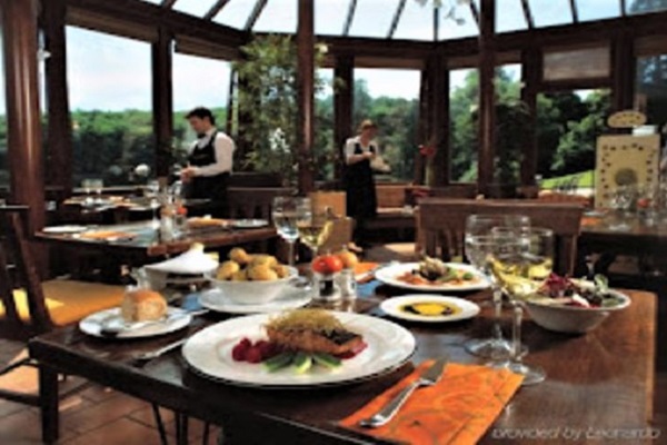 Taste of Edinburgh with Dalhousie Castle