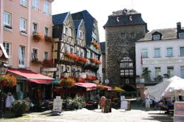Wine and local cuisine of Austria