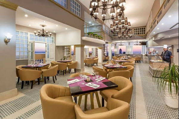 Explore Cuba in Style - Meliá San Carlos 4* - Cienfuegos