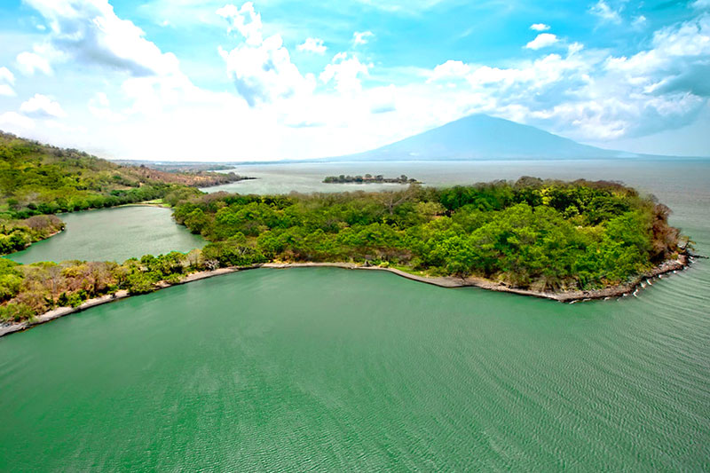 Immerse Volcanic Nicaragua
