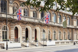 Discover London with Clermont Victoria