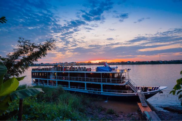 Siem Reap to Saigon Discovery Program
