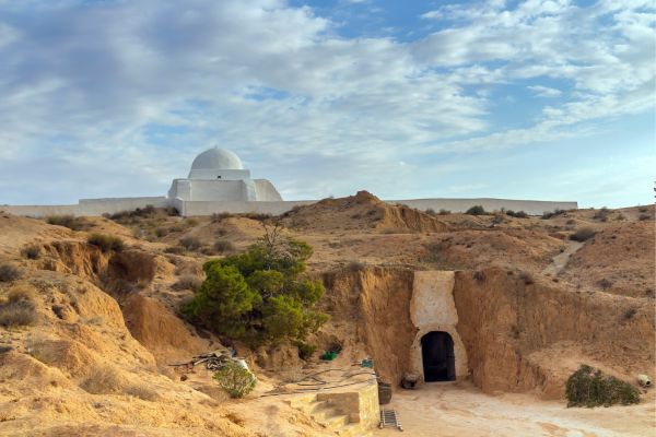 Explore Tunisia by Camel