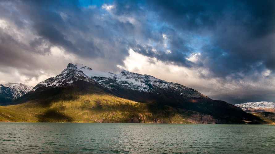 The Essential of Argentinian and Chilean Patagonia with Cruise