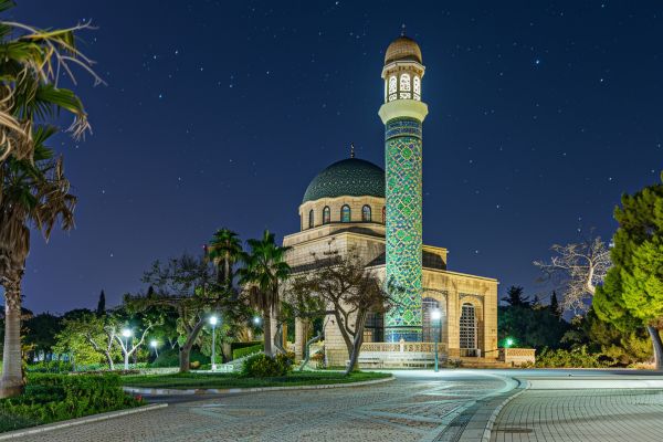 Explore Oman home to an ancient civilization